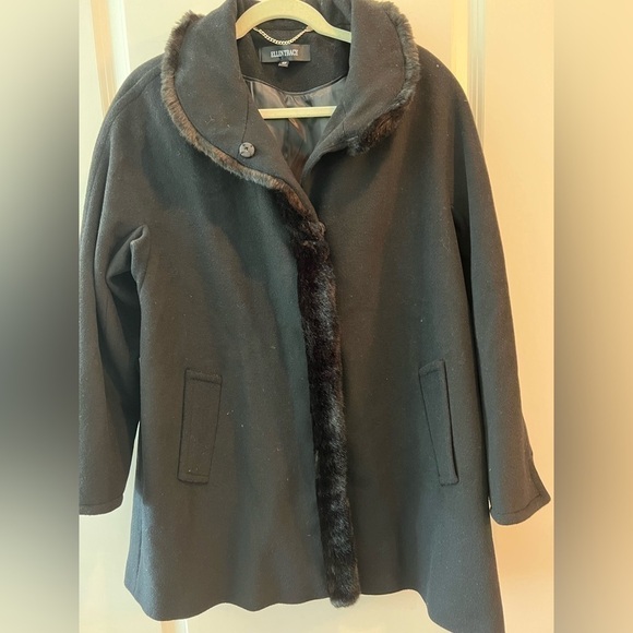 Ellen Tracy wool blend faux fur trim coat - Picture 4 of 16